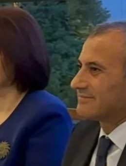 Vali Sonel&rsquo;in eşi i&ccedil;in de g&ouml;zaltı talebi