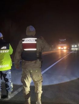 Van ve Hakkari'de uyuşturucu imalatçılarına operasyon: 8 zehir taciri yakalandı