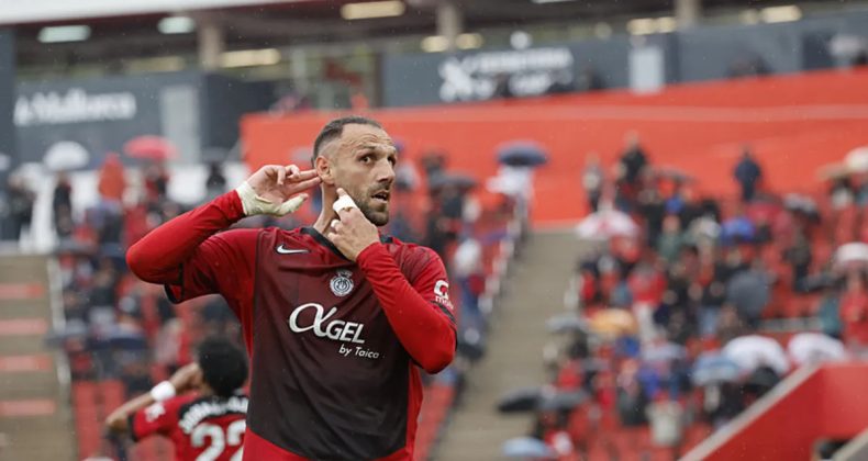 Vedat Muriqi, Samuel Eto&rsquo;o&rsquo;nun Rekorunu Kırdı