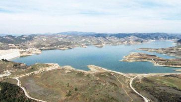 Yağışlar y&uuml;z g&uuml;ld&uuml;rd&uuml; ama tehlike ge&ccedil;medi