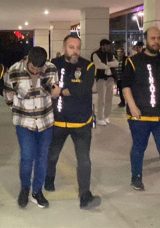 Yaşlı kadını 5 altın i&ccedil;in boğdu