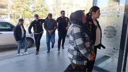 Yaşlı Komşularını &Ouml;ld&uuml;ren Karı Koca &Ccedil;ift Tutuklandı