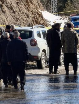 Yaylada Akrabasını Öldürüp İntihar Etti