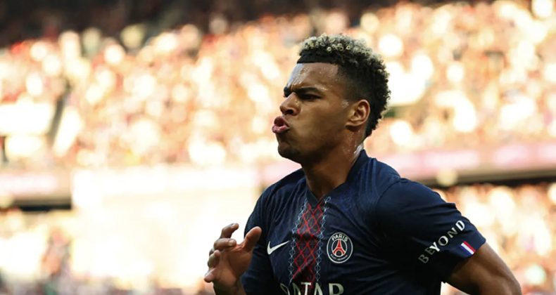 Yılın Takımı &Ouml;d&uuml;l&uuml; PSG'nin Oldu!