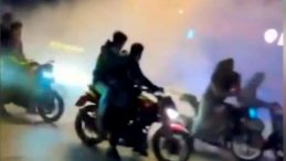 Yolda konvoy yaparak trafiği tehlikeye d&uuml;ş&uuml;ren 6 motosiklet s&uuml;r&uuml;c&uuml;s&uuml;ne 870 bin lira ceza