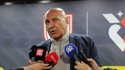 Y&uuml;ksel Yıldırım&rsquo;dan Fenerbah&ccedil;e ve Galatasaray s&ouml;zleri!