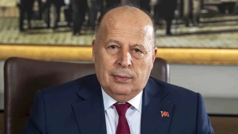 Y&uuml;reğir Belediye Başkanı G&ouml;revinden Uzaklaştırıldı