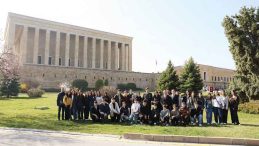 Y&uuml;r&uuml;yen K&ouml;şk&rsquo;&uuml;n &ccedil;ınarı Anıtkabir&rsquo;de
