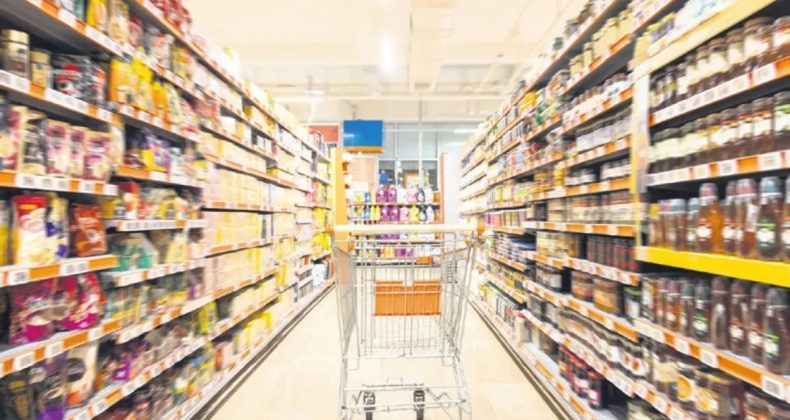 Zincir market ve hallere ceza yağdı