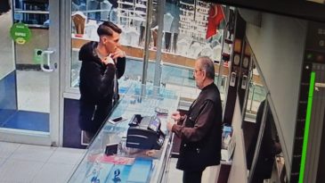 Zonguldak'ta 'polisim, para arabada' diyerek kuyumcudan bilezik alıp ka&ccedil;tı